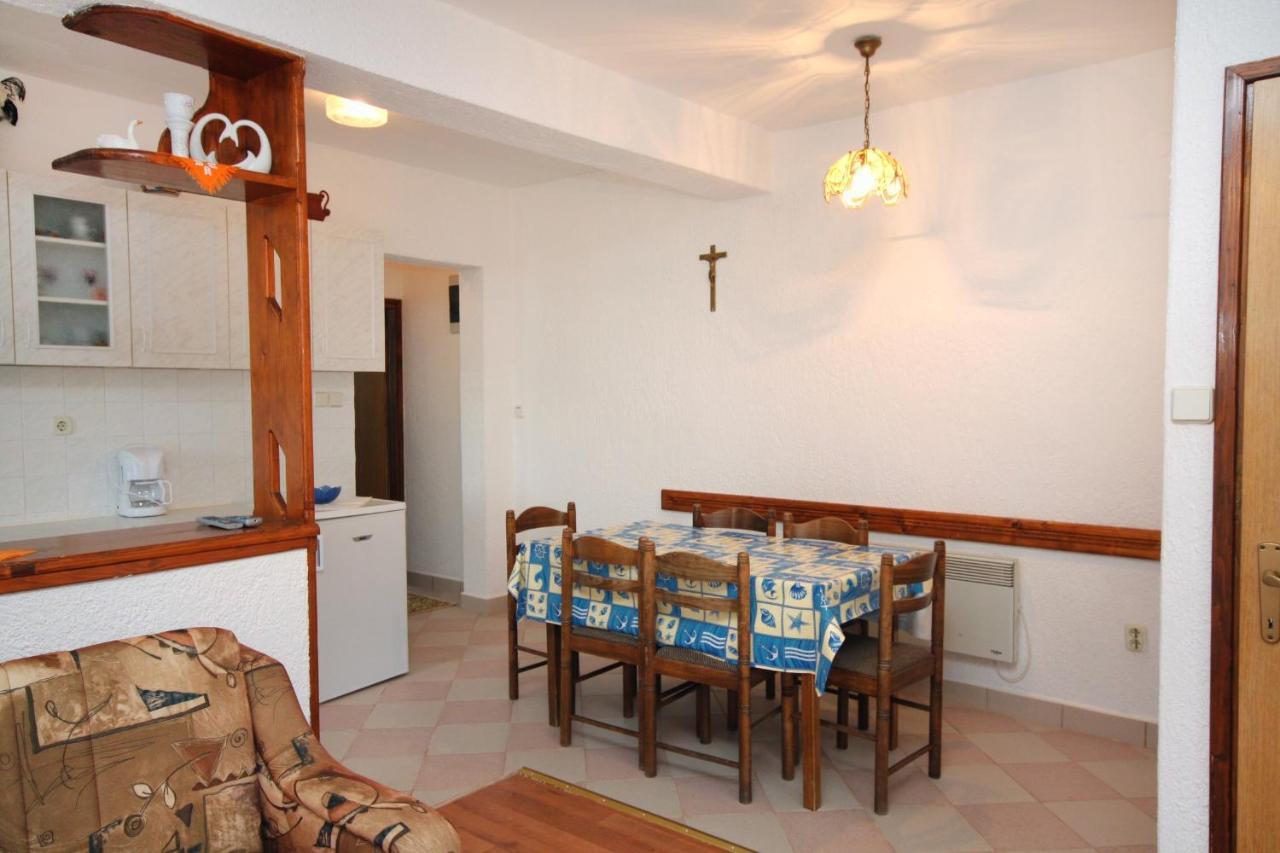 Apartments With A Parking Space Kampor, Rab - 5029 Dış mekan fotoğraf